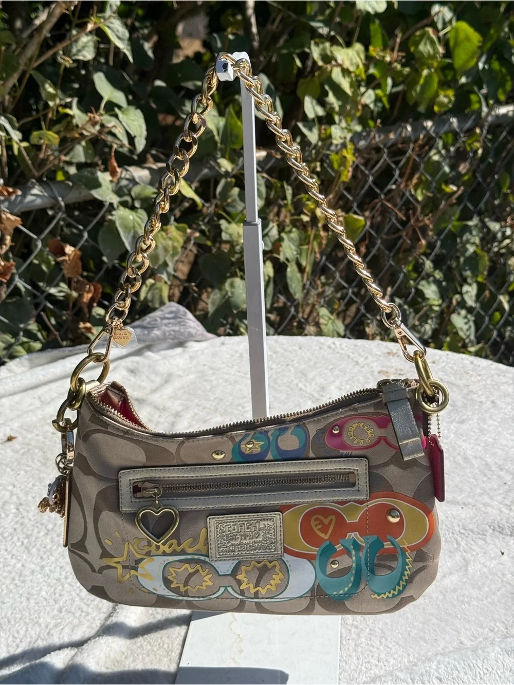 Coach Poppy H1282-F20029 Daisy Glam Graffiti Signature C Appliqué Bag Purse Y2K